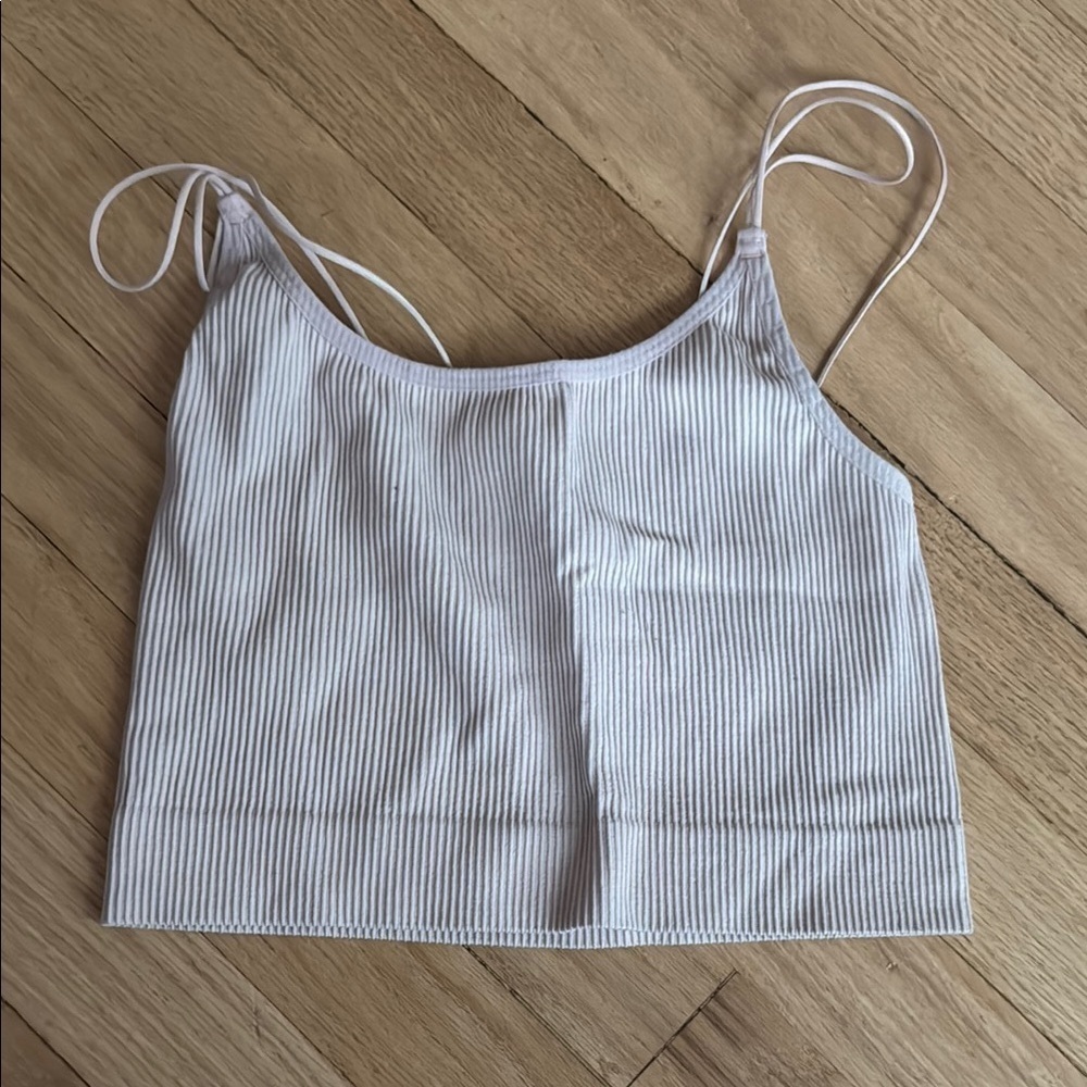 Aritzia Sunday Best Bralette M